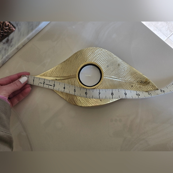 INSPIRE ME HOME DECOR FARAH MERHI GOLD TEA LIGHT LEAF CANDLE HOLDER - Picture 6 of 6